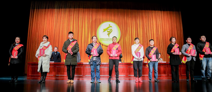 上传3.JPG